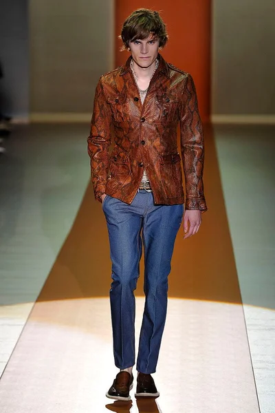 Look 20